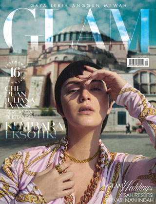 GLAM DECEMBER 2021